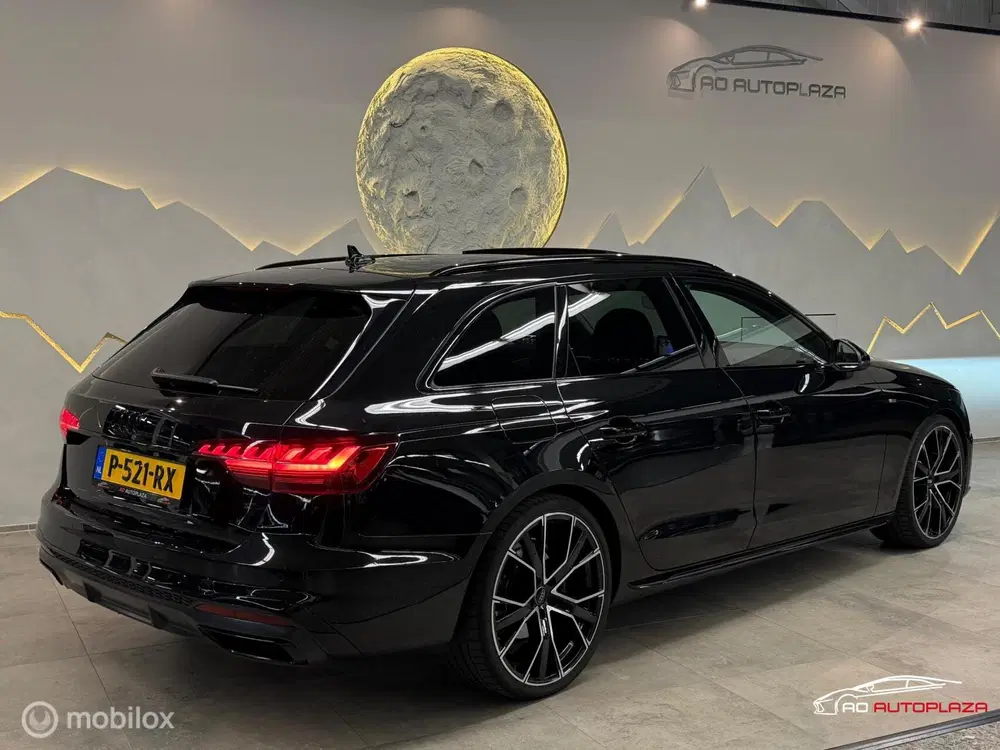 Audi A4 40 TFSI S-line Panorama uit 2020, foto 2
