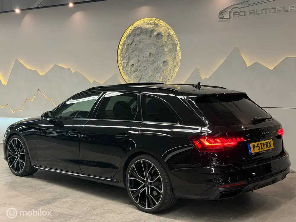 Audi A4 40 TFSI S-line Panorama uit 2020, foto 8