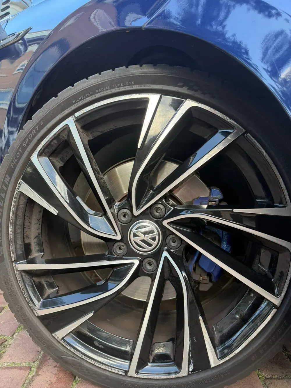 Volkswagen Golf 1.5 Etsi R-LINE 150pk 7-DSG 2020 PANO uit 2020, foto 11