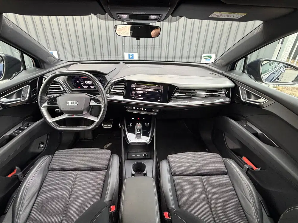 Audi Q4 e-tron 40 Launch edition S Competition 77 kWh uit 2021, foto 4