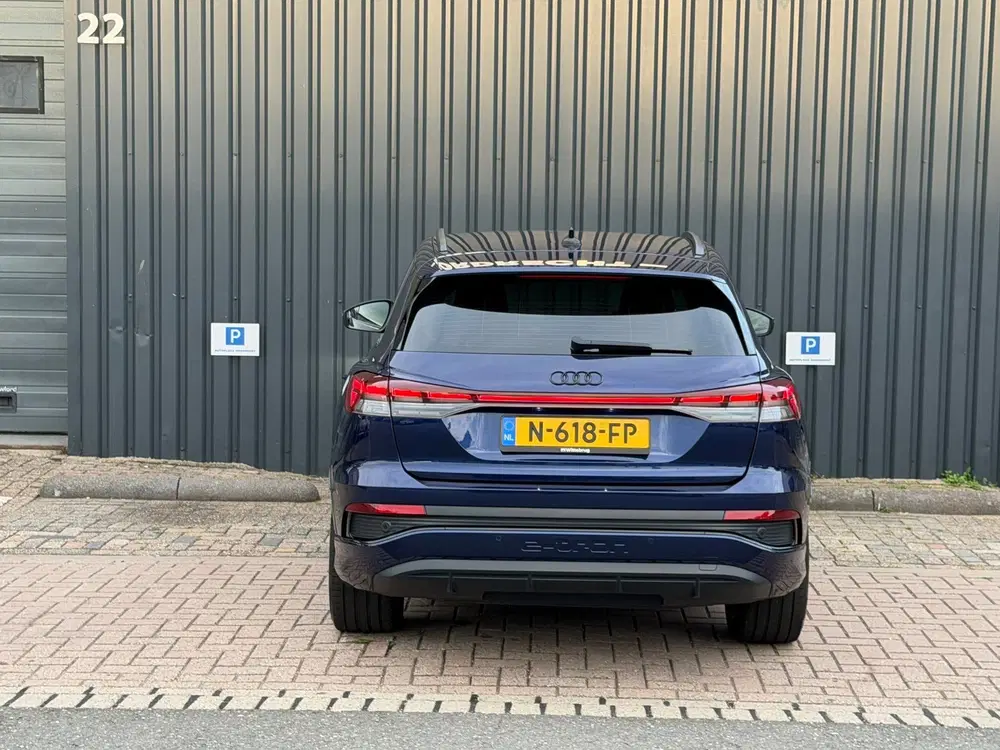 Audi Q4 e-tron 40 Launch edition S Competition 77 kWh uit 2021, foto 6