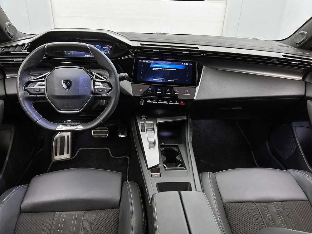 Peugeot 408 1.6 HYbrid 225 GT 3D-VIRTUAL uit 2025, foto 9