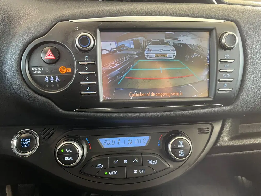 Toyota Yaris 1.5 Vvt-i 111pk Start&Stop 5D 2019 Grijs A uit 2019, foto 12