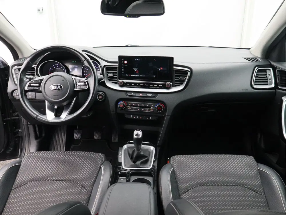 Kia Ceed 1.0 T-GDi DynamicPlusLine uit 2021, foto 2