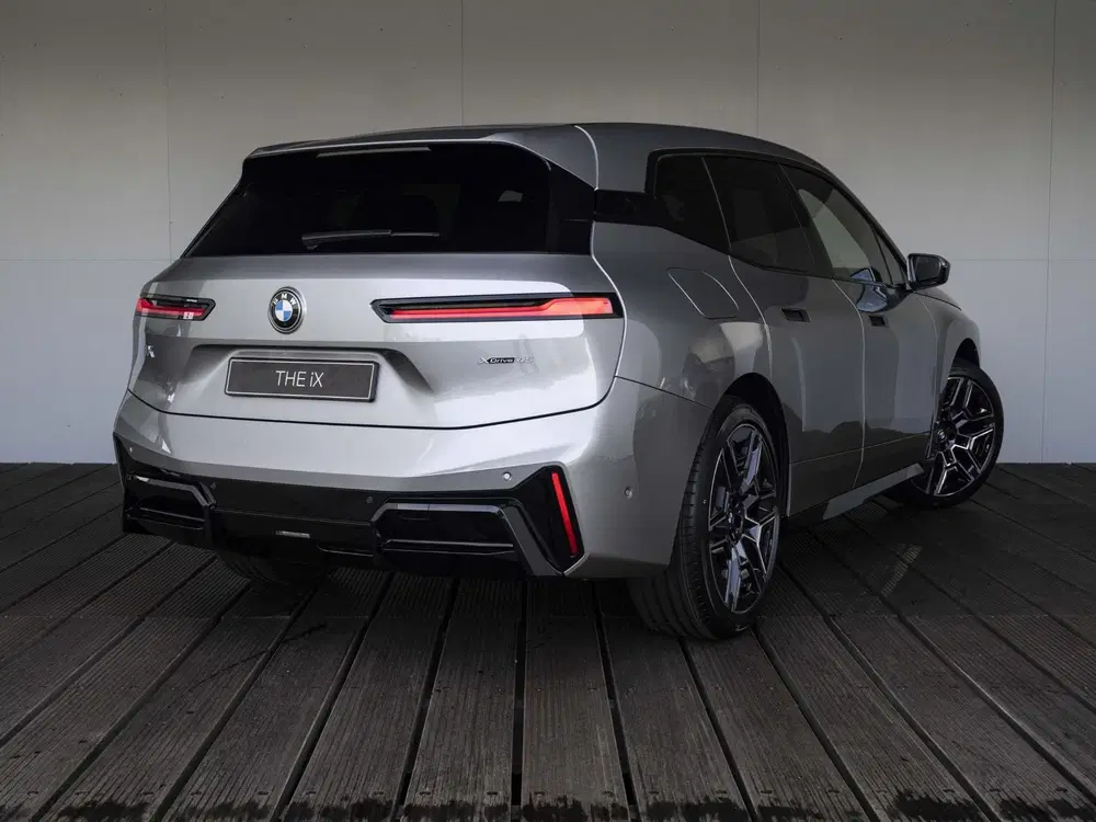BMW iX xDrive45 uit 2026, foto 2