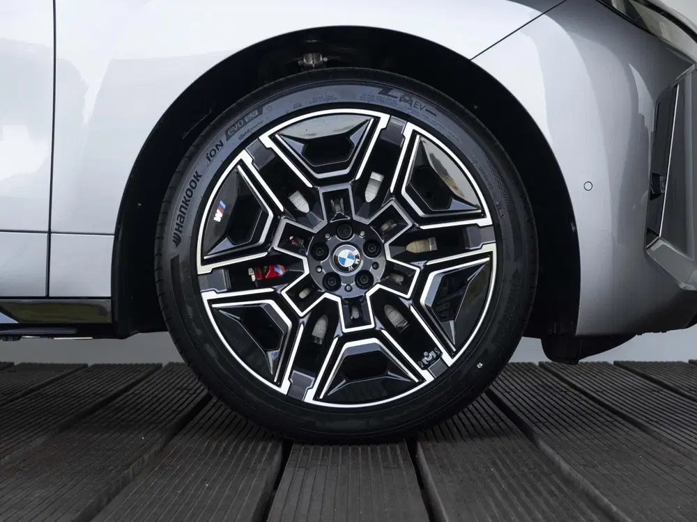 BMW iX xDrive45 uit 2026, foto 8