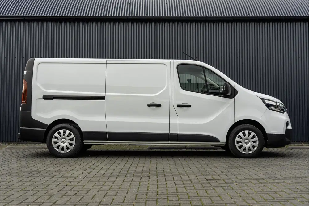 Renault Trafic uit 2023, foto 6