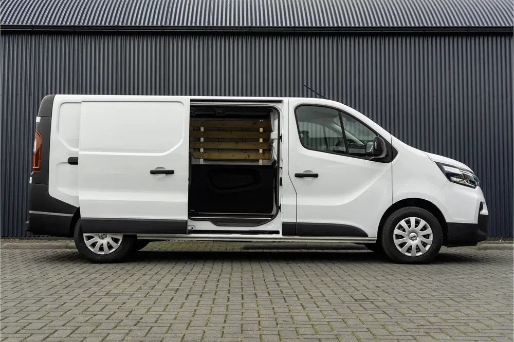 Renault Trafic uit 2023, foto 7