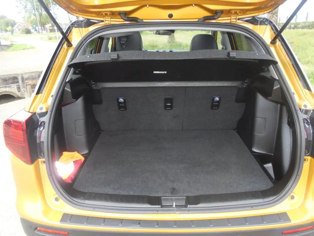 Suzuki Vitara Suzuki Vitara 1.5 Hybrid Automaat airco lm uit 2022, foto 12