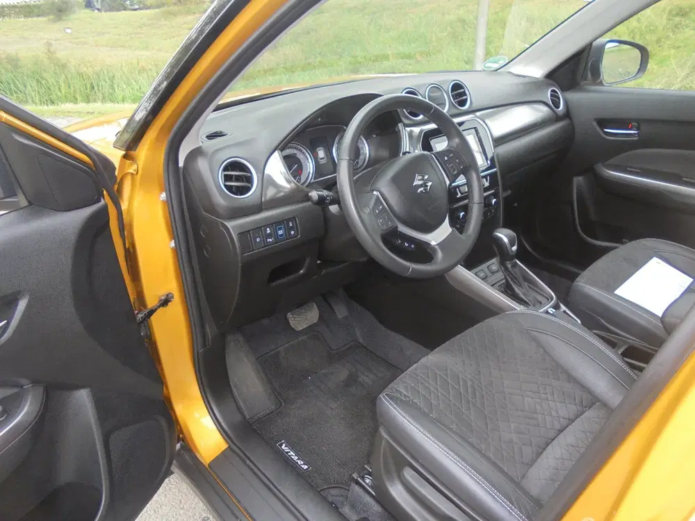 Suzuki Vitara Suzuki Vitara 1.5 Hybrid Automaat airco lm uit 2022, foto 5