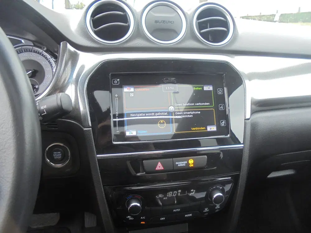 Suzuki Vitara Suzuki Vitara 1.5 Hybrid Automaat airco lm uit 2022, foto 6