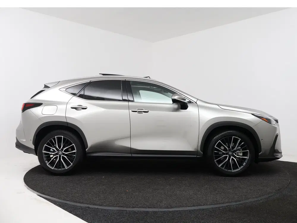 Lexus NX 450h+ AWD President Line uit 2025, foto 14