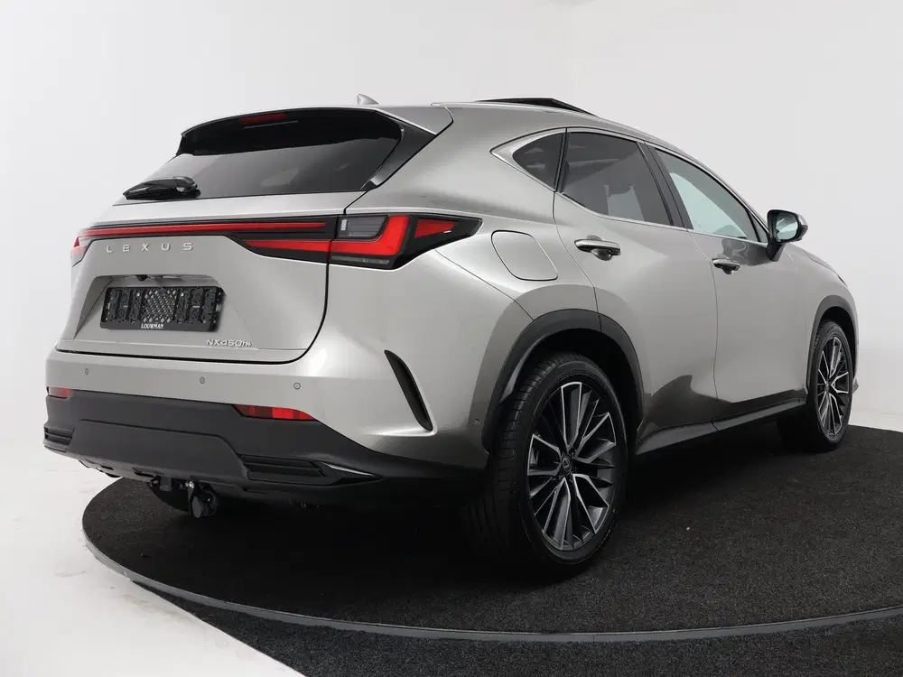 Lexus NX 450h+ AWD President Line uit 2025, foto 2