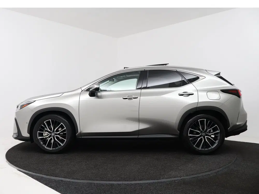Lexus NX 450h+ AWD President Line uit 2025, foto 3