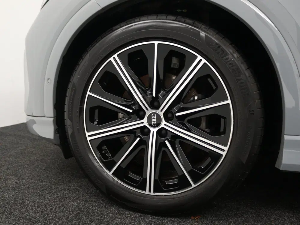 Audi Q4 e-tron 35 S edition 55 kWh uit 2024, foto 15