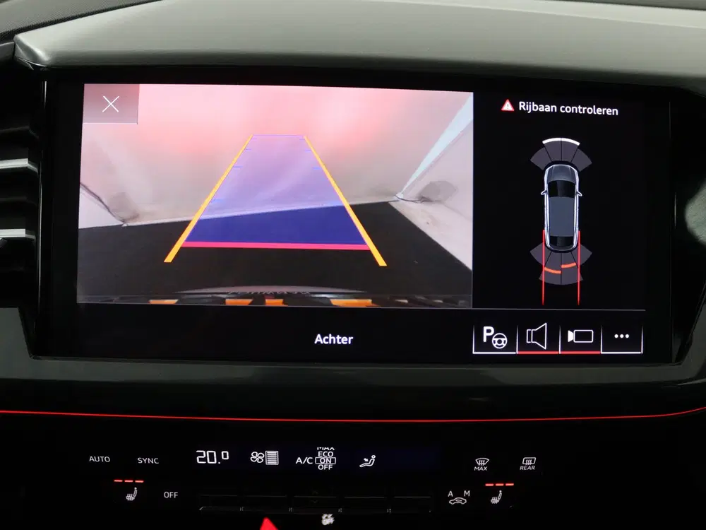 Audi Q4 e-tron 35 S edition 55 kWh uit 2024, foto 9