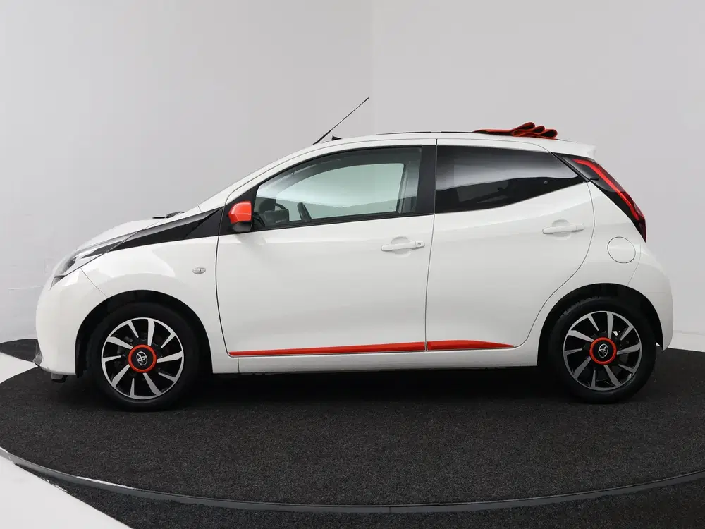 Toyota Aygo 1.0 VVT-i x-cite uit 2019, foto 3