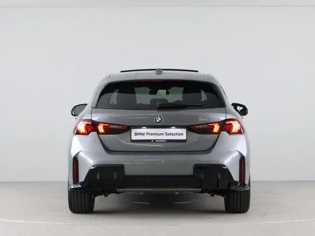 BMW 1-serie 120 (bj 2025 uit 2025, foto 12