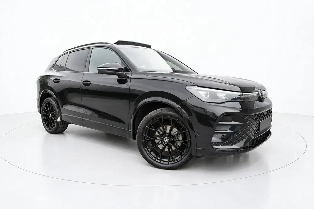 Volkswagen Tiguan 1.5 eTSI 3x R Line PANO IQ HEAD UP H&K 360 uit 2024, foto 3