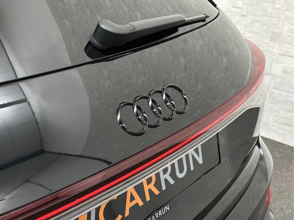 Audi Q4 e-tron 40 S-Line uit 2023, foto 11