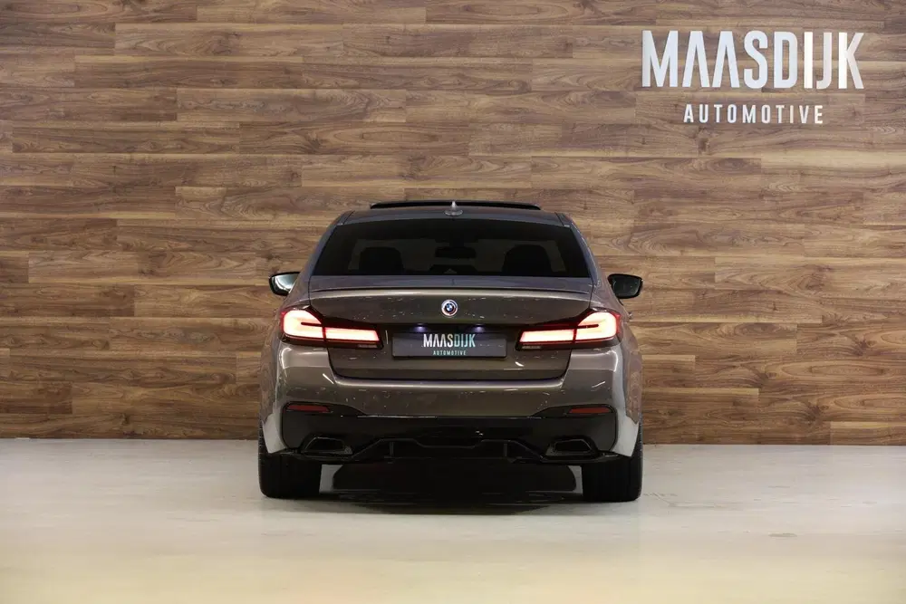 BMW 5-serie 530e M-Sport uit 2022, foto 10