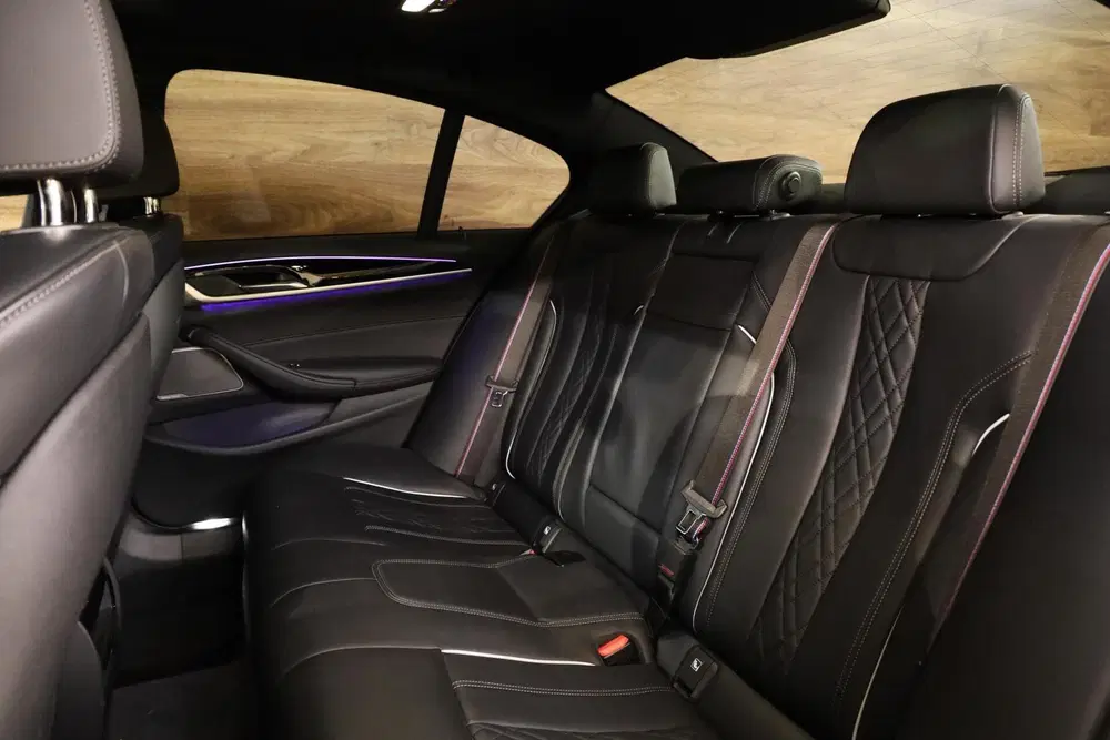 BMW 5-serie 530e M-Sport uit 2022, foto 11