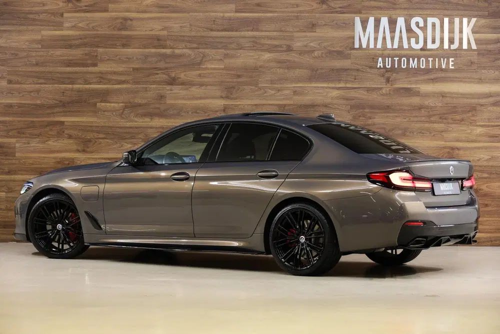 BMW 5-serie 530e M-Sport uit 2022, foto 12