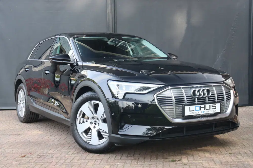 Audi e-tron 50 quattro edition 71 kWh 313PK uit 2021, foto 2