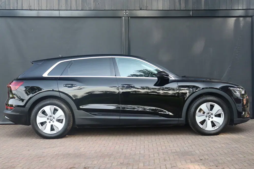Audi e-tron 50 quattro edition 71 kWh 313PK uit 2021, foto 5