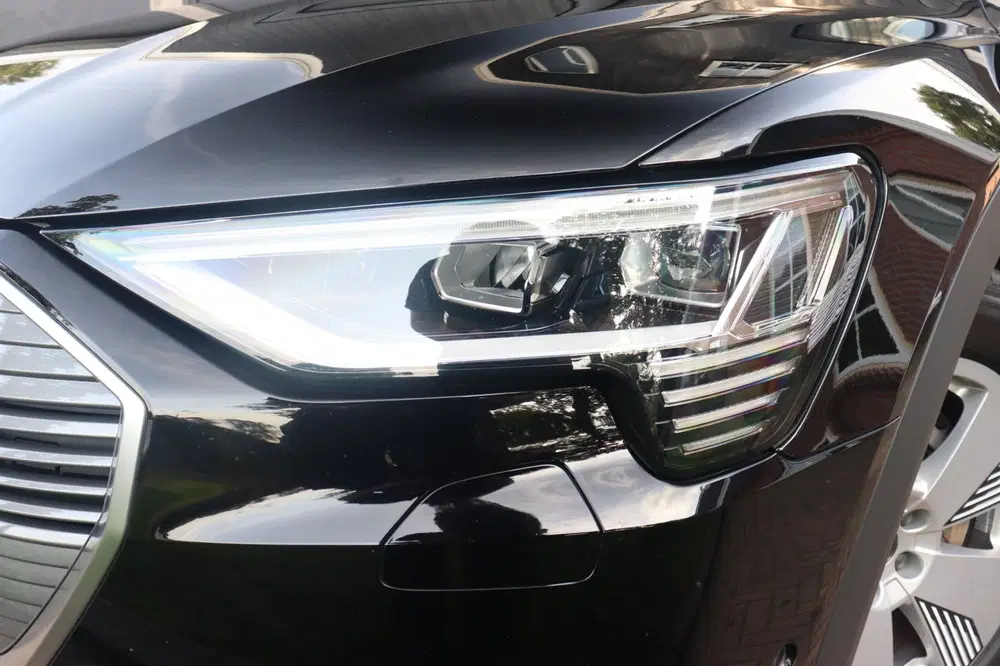 Audi e-tron 50 quattro edition 71 kWh 313PK uit 2021, foto 8