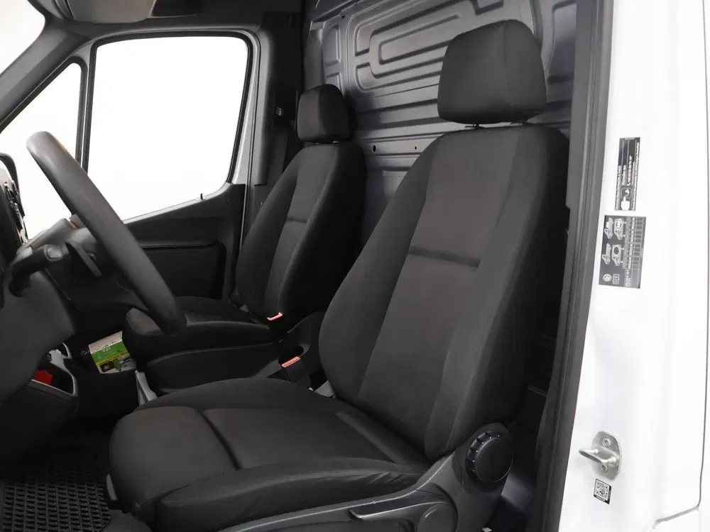 Mercedes-Benz Sprinter 315 CDI uit 2023, foto 9