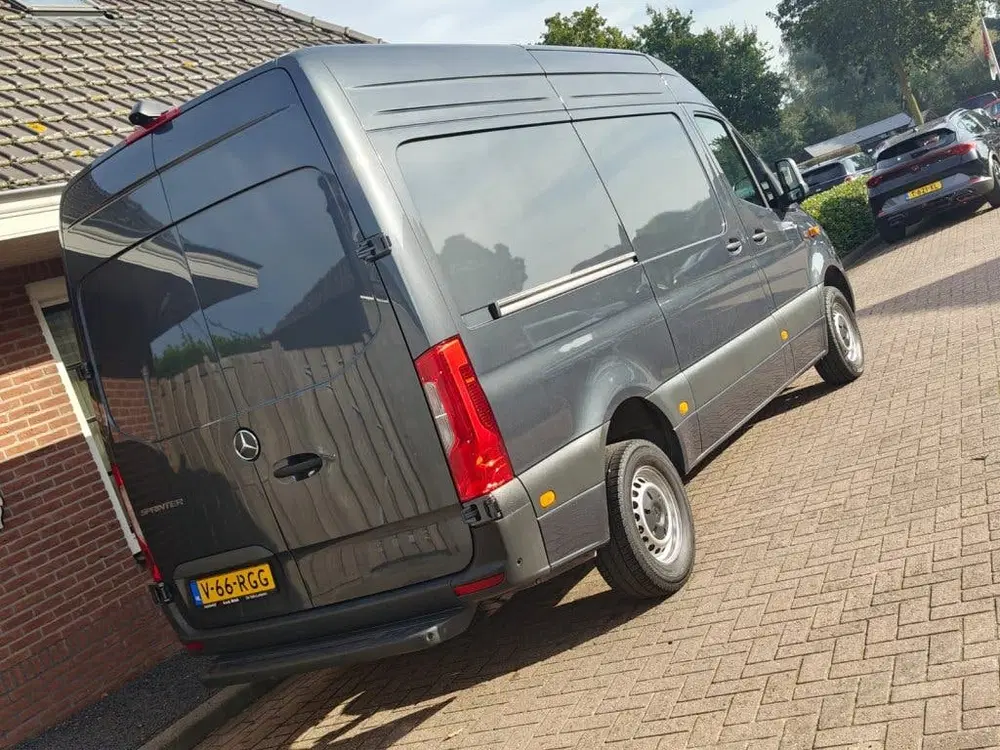 Mercedes-Benz Sprinter 317 1.9 CDI L2H2 uit 2024, foto 11