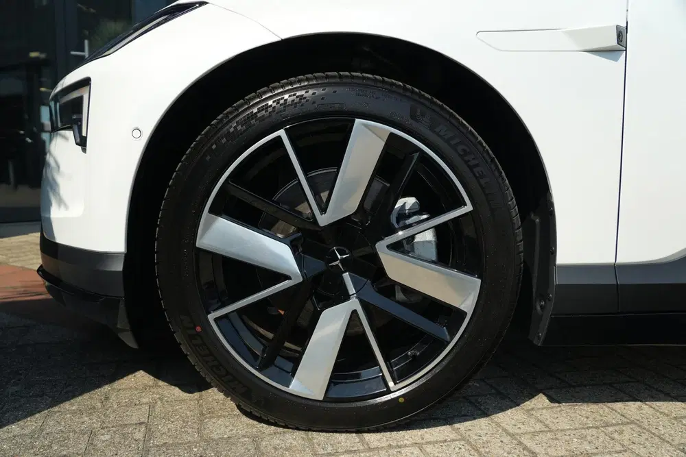 Polestar 4 Long Range Dual Motor Performance Plus 100 uit 2026, foto 6