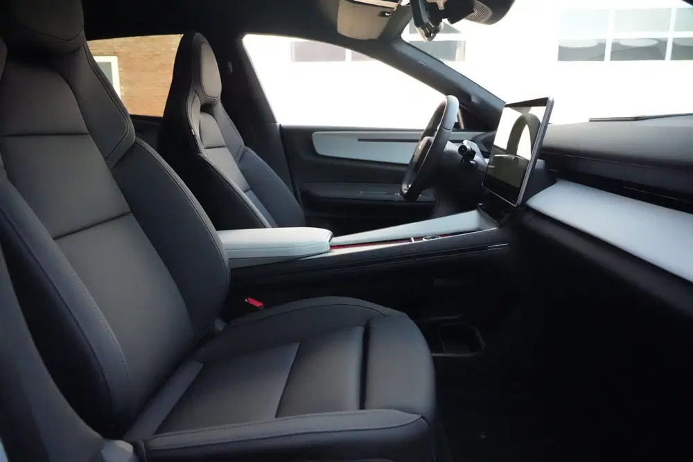 Polestar 4 Long Range Dual Motor Performance Plus 100 uit 2026, foto 9