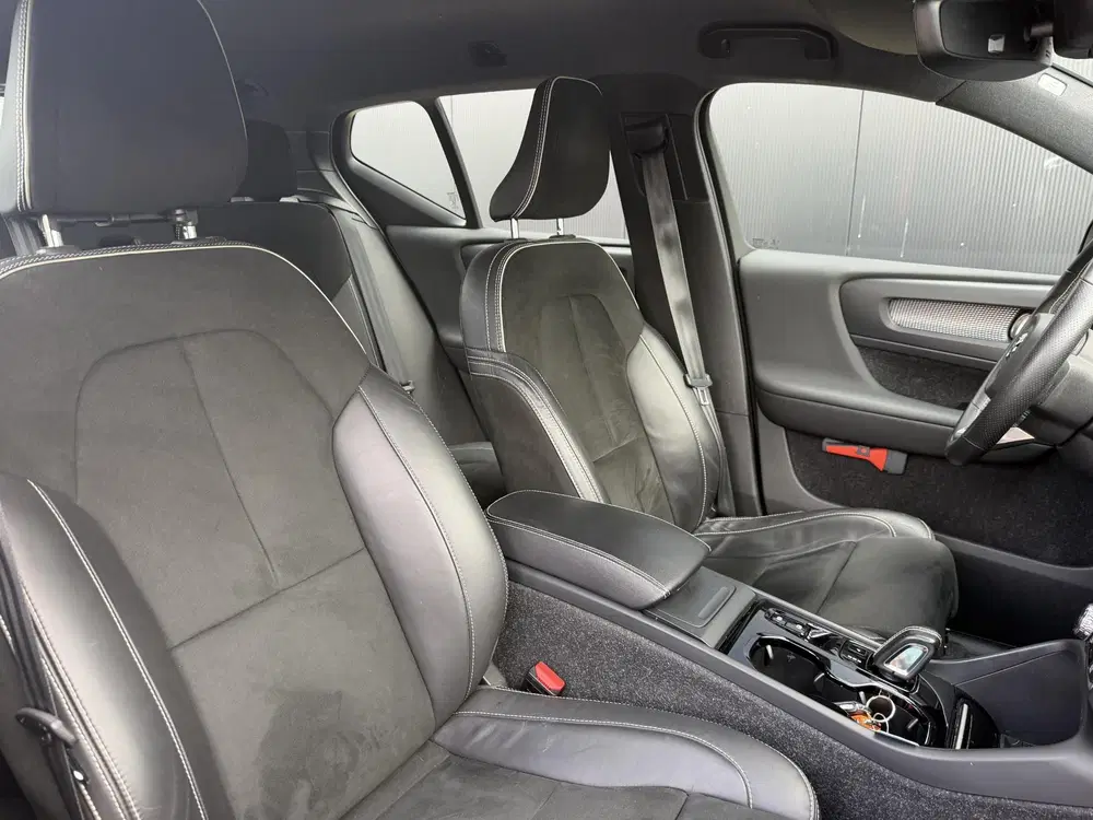 Volvo XC40 1.5 T3 R-Design Adaptieve Cruise Control uit 2021, foto 6