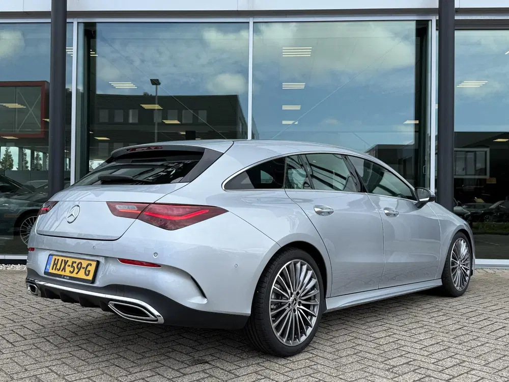 Mercedes-Benz CLA 180 Star Edition LIMITED Pa uit 2025, foto 2
