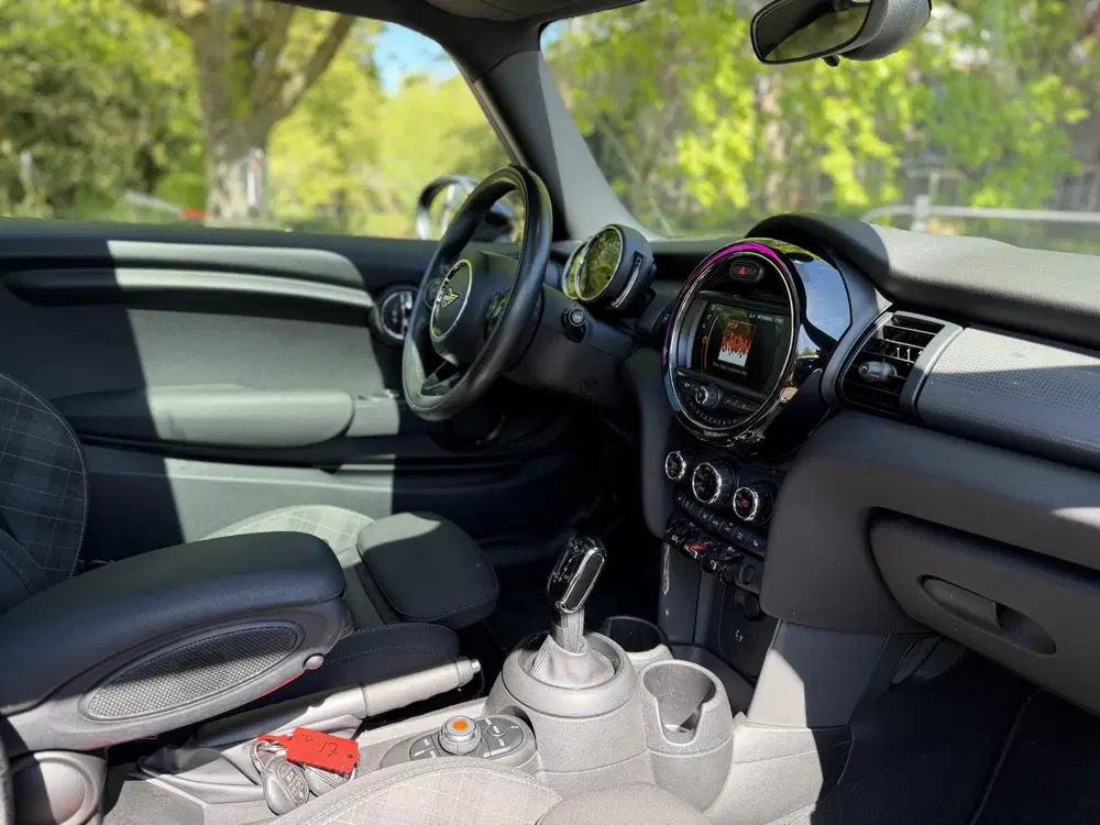 Mini Cooper 1.5 Cooper uit 2020, foto 5