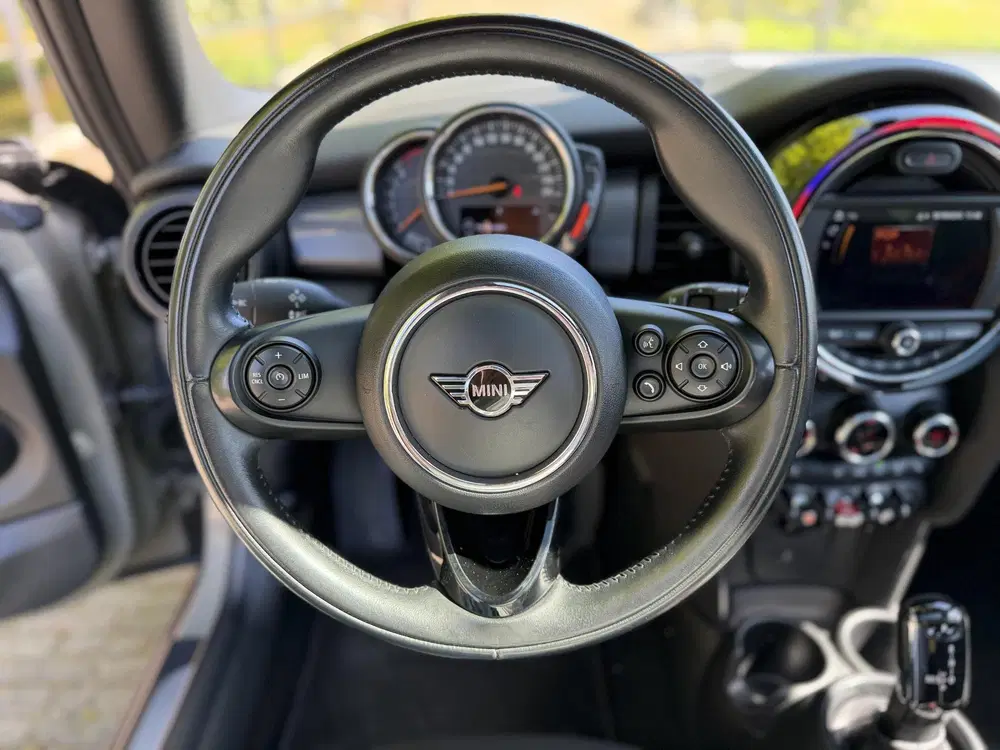 Mini Cooper 1.5 Cooper uit 2020, foto 9
