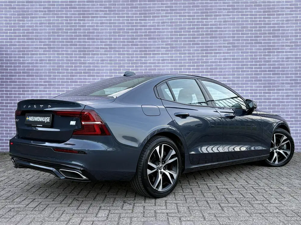 Volvo S60 Recharge T8 AWD R-DESIGN uit 2021, foto 8
