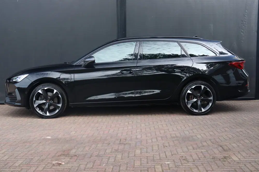 Cupra Leon Sportstourer 1.4 e-Hybrid VZ Black Edition uit 2022, foto 4
