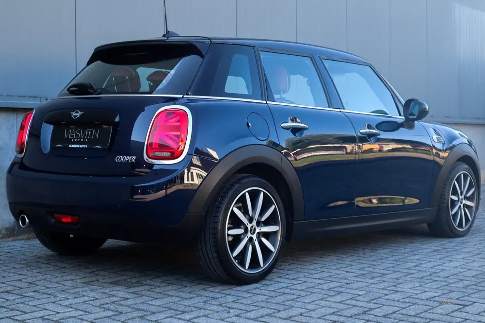 Mini Cooper Cooper 5-Deurs 1.5 Automaat uit 2019, foto 13
