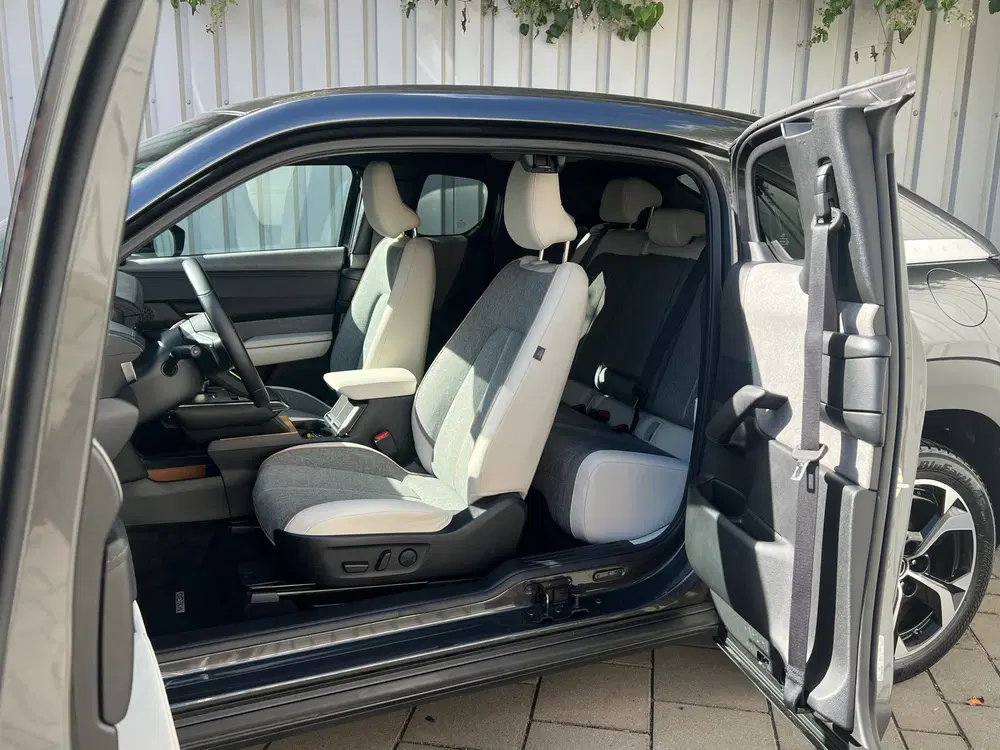 Mazda MX-30 E-SkyActiv R-EV 170 Advantage uit 2023, foto 6