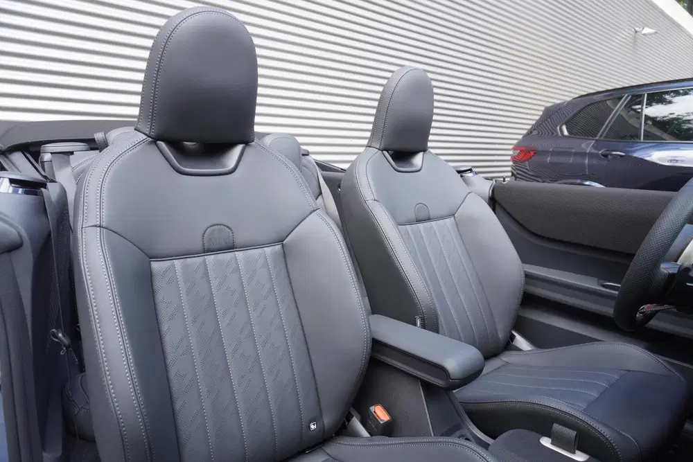 Mini Cabrio C uit 2026, foto 8