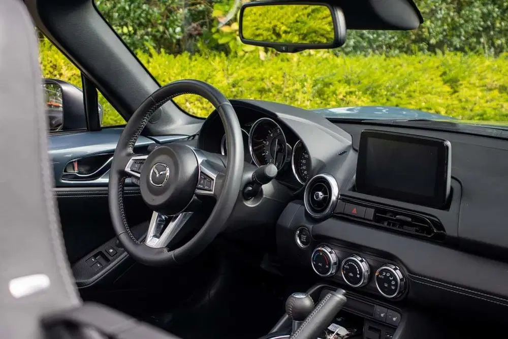 Mazda MX-5 ND 2.0l SkyActiv-G 184 GT-M Polymetal Gray uit 2023, foto 13