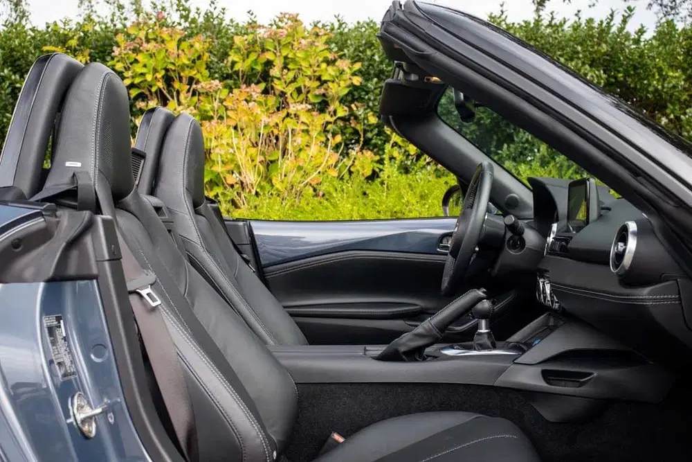 Mazda MX-5 ND 2.0l SkyActiv-G 184 GT-M Polymetal Gray uit 2023, foto 14