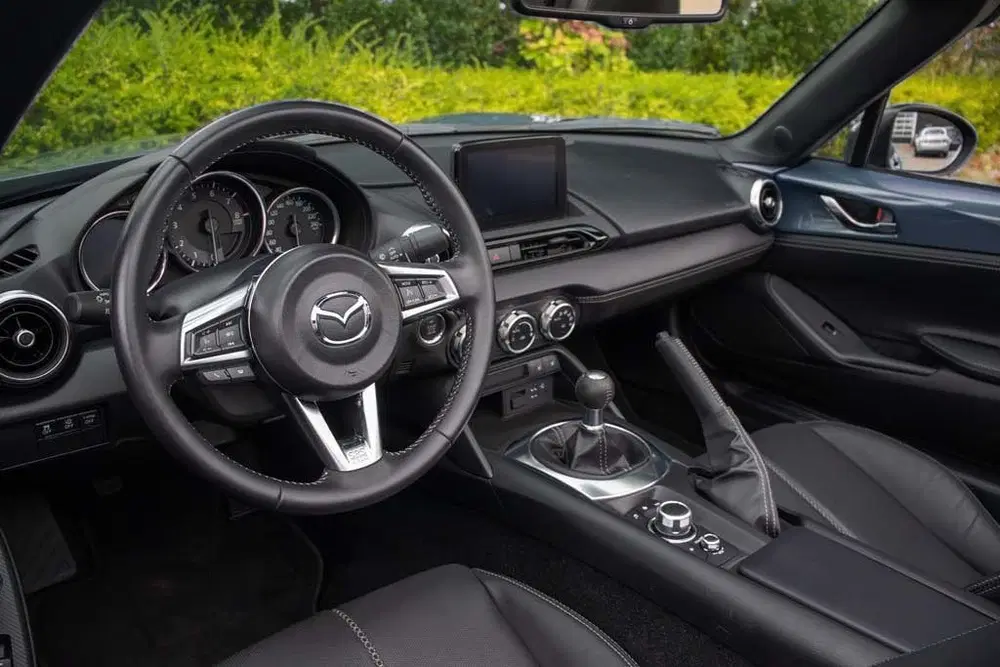 Mazda MX-5 ND 2.0l SkyActiv-G 184 GT-M Polymetal Gray uit 2023, foto 15