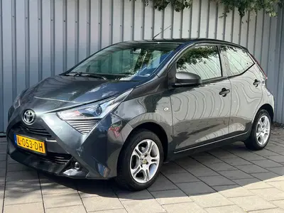 Toyota Aygo 1.0 VVT-i x-fun uit 2021