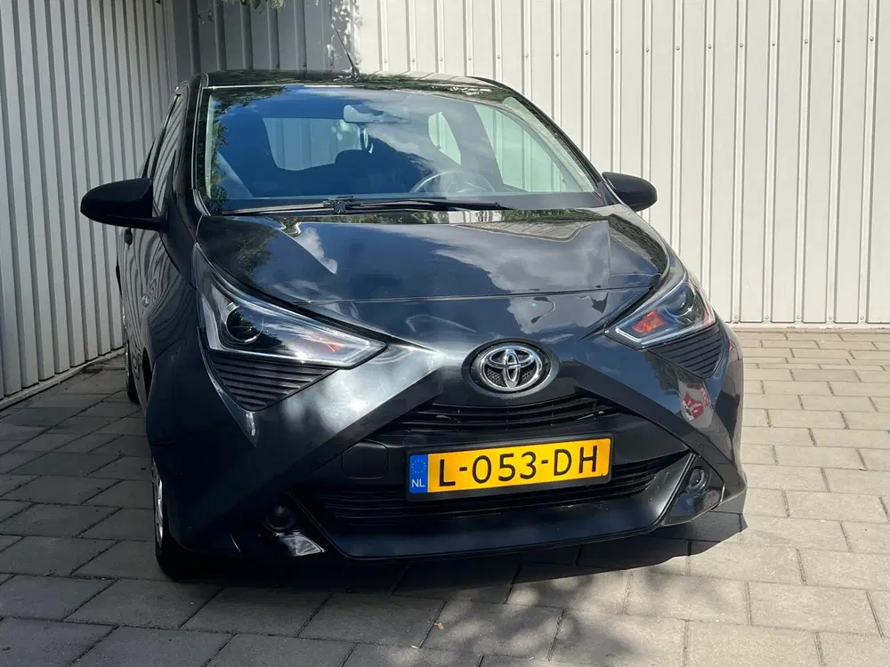 Toyota Aygo 1.0 VVT-i x-fun uit 2021, foto 3