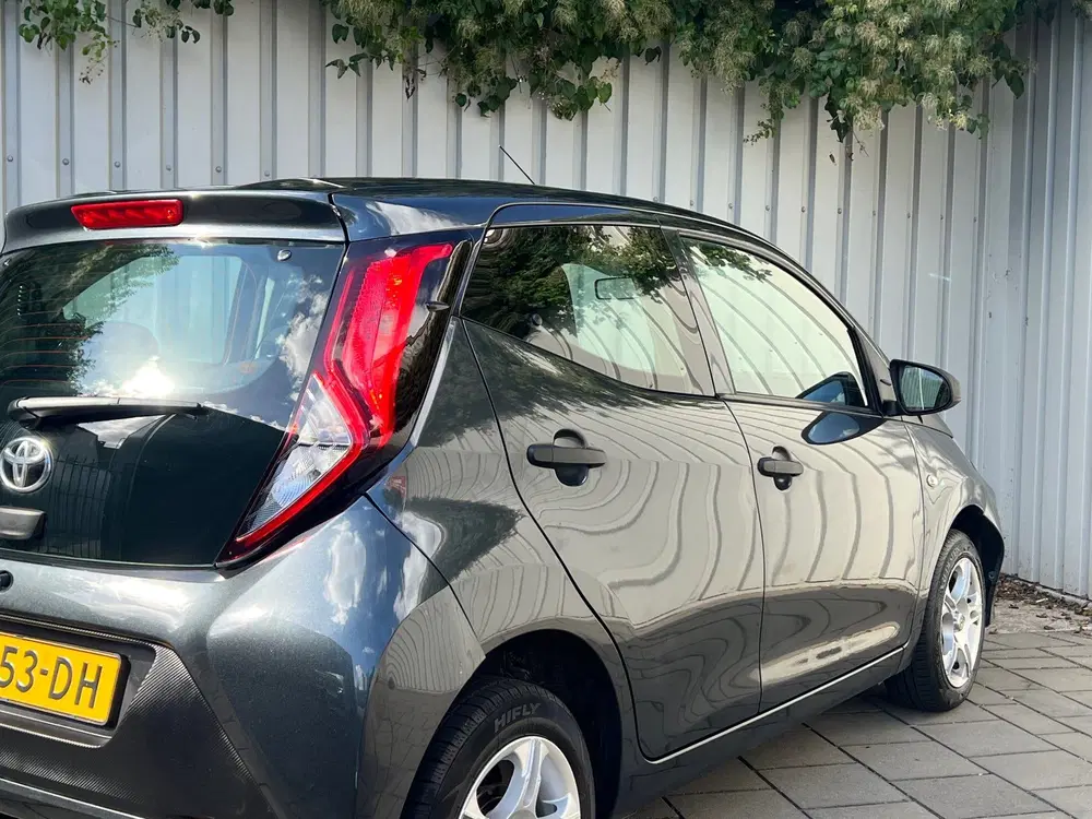 Toyota Aygo 1.0 VVT-i x-fun uit 2021, foto 6