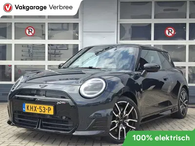 Mini John Cooper Works Cooper SE John Cooper Works 54.2 kWh uit 2024